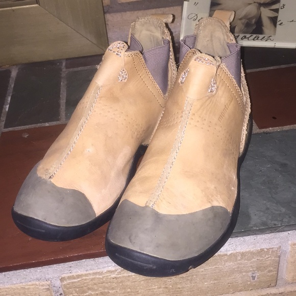 Montrail Shoes - Montrail Ankle Boots Tan Size 8.5 Tan